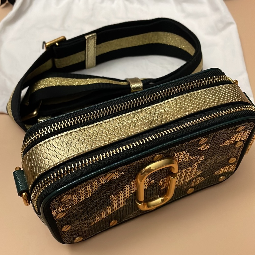 Sold❌✨Authentic Marc Jacobs Sequin Camera Bag✨ - Picture 11 of 17